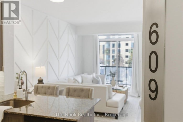 609 - 3655 KINGSTON ROAD, Toronto (Scarborough Village), Ontario, M1M1S2