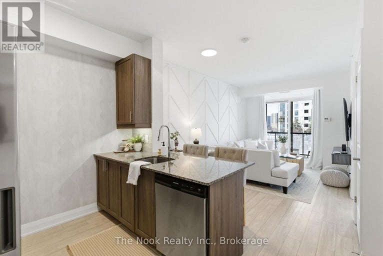 609 - 3655 KINGSTON ROAD, Toronto (Scarborough Village), Ontario, M1M1S2