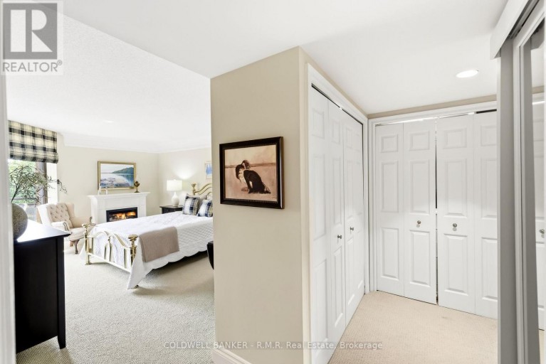 305 - 900 WILSON ROAD N, Oshawa (Centennial), Ontario, L1G7T2
