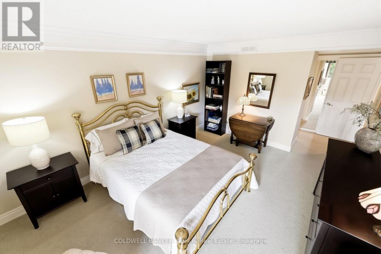 305 - 900 WILSON ROAD N, Oshawa (Centennial), Ontario, L1G7T2