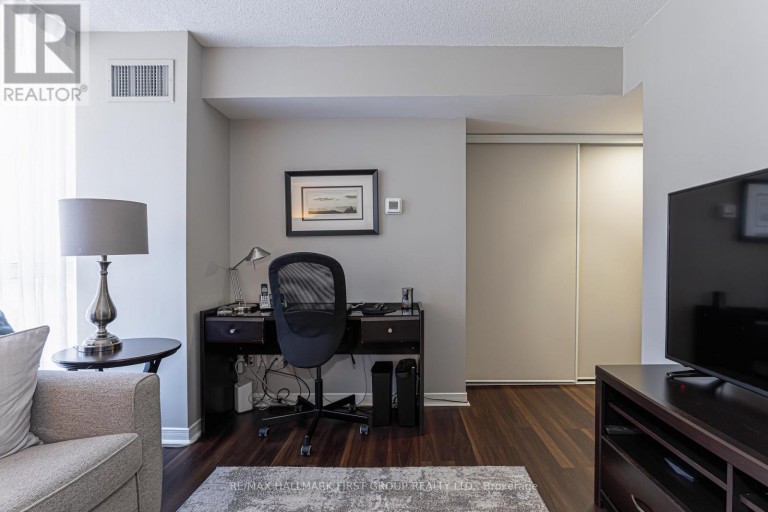 110 - 25 CUMBERLAND LANE, Ajax (South West), Ontario, L1S7K1