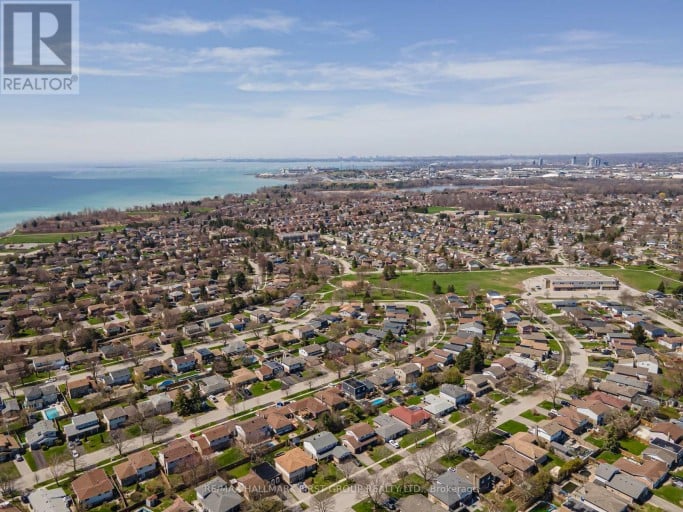 110 - 25 CUMBERLAND LANE, Ajax (South West), Ontario, L1S7K1