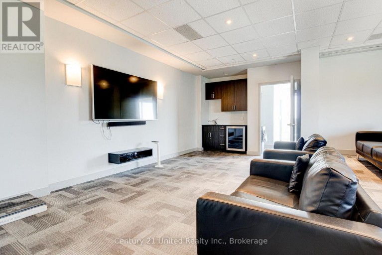 1702 - 1 VICTORIA STREET S, Kitchener, Ontario, N2G1C5