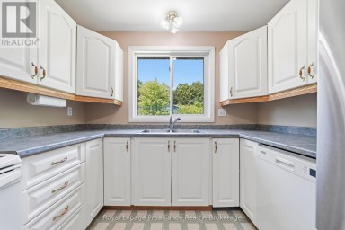 2103 RON HARNDEN ROAD Cobourg Ontario photo 16