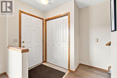 219 Coral Springs Circle NE Calgary Alberta photo 13