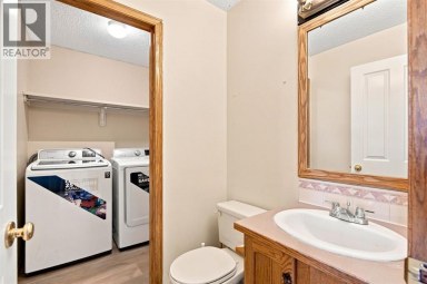 219 Coral Springs Circle NE Calgary Alberta photo 18