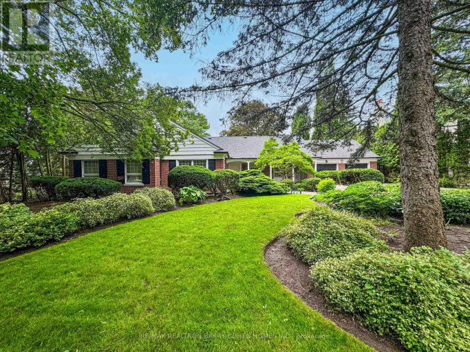 35 BAYVIEW RIDGE, Toronto (Bridle Path-Sunnybrook-York Mills), Ontario, M2L1E3