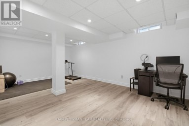 32 - 11 LIVONIA PLACE Toronto (Morningside) Ontario photo 24