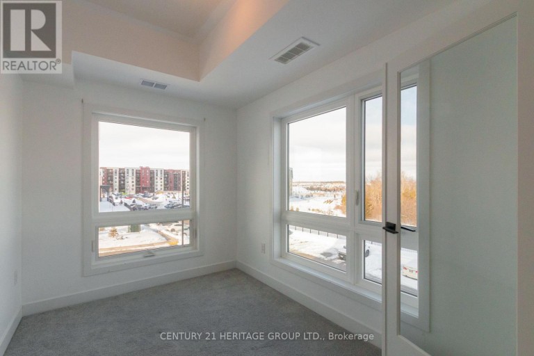 201 - 10 CULINARY LANE, Barrie, Ontario, L9J0C2
