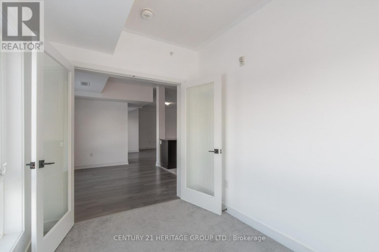 201 - 10 CULINARY LANE, Barrie, Ontario, L9J0C2