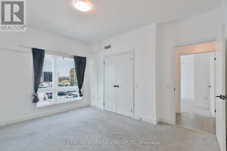 201 - 10 CULINARY LANE, Barrie, Ontario, L9J0C2