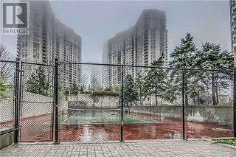 1401 - 335 WEBB DRIVE, Mississauga (City Centre), Ontario, L5B4A1