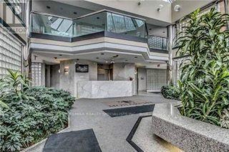 1401 - 335 WEBB DRIVE, Mississauga (City Centre), Ontario, L5B4A1