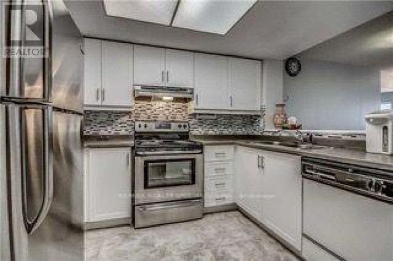 1401 - 335 WEBB DRIVE, Mississauga (City Centre), Ontario, L5B4A1