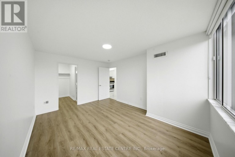 511 - 1300 MISSISSAUGA VALLEY BOULEVARD, Mississauga (Mississauga Valleys), Ontario, L5A3S8