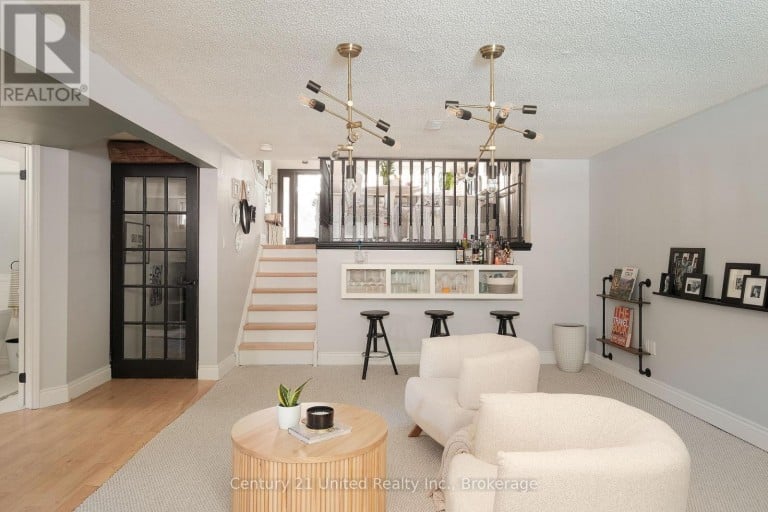 2229 LORRAINE DRIVE, Peterborough (Northcrest Ward 5), Ontario, K9L1Y6