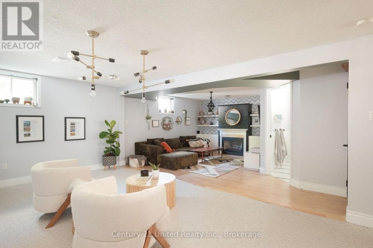 2229 LORRAINE DRIVE, Peterborough (Northcrest Ward 5), Ontario, K9L1Y6