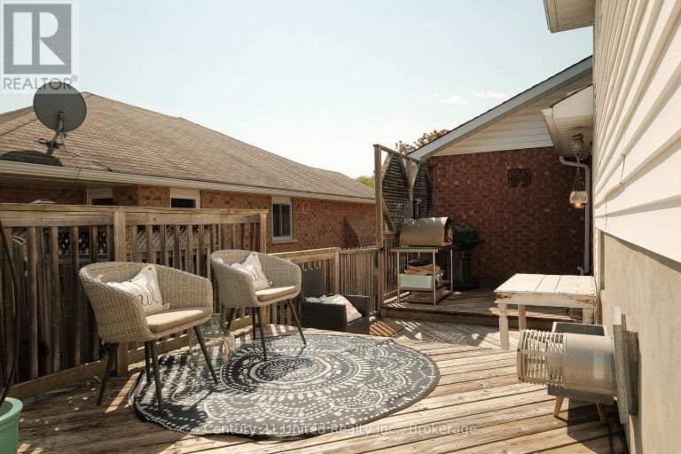 2229 LORRAINE DRIVE, Peterborough (Northcrest Ward 5), Ontario, K9L1Y6
