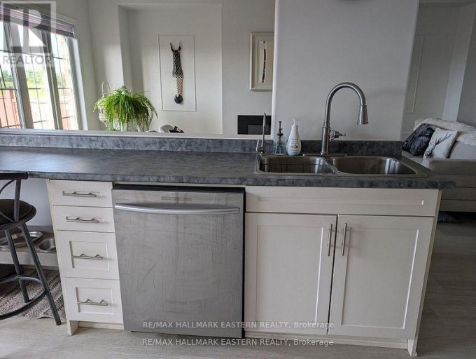 31 PAUL REXE BOULEVARD E, Otonabee-South Monaghan, Ontario, K9J0G4