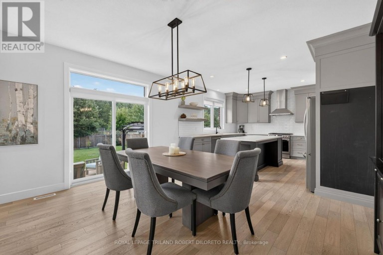 734 RADISSON LANE, Strathroy-Caradoc (Mount Brydges), Ontario, N0L1W0