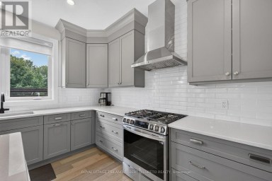 734 RADISSON LANE Strathroy-Caradoc (Mount Brydges) Ontario photo 12