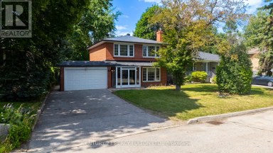 6 DONNA COURT Toronto (Newtonbrook East) Ontario photo 1