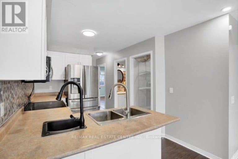 58 AVENUE STREET, Oshawa (Central), Ontario, L1H0B7