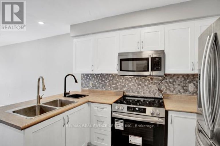 58 AVENUE STREET, Oshawa (Central), Ontario, L1H0B7