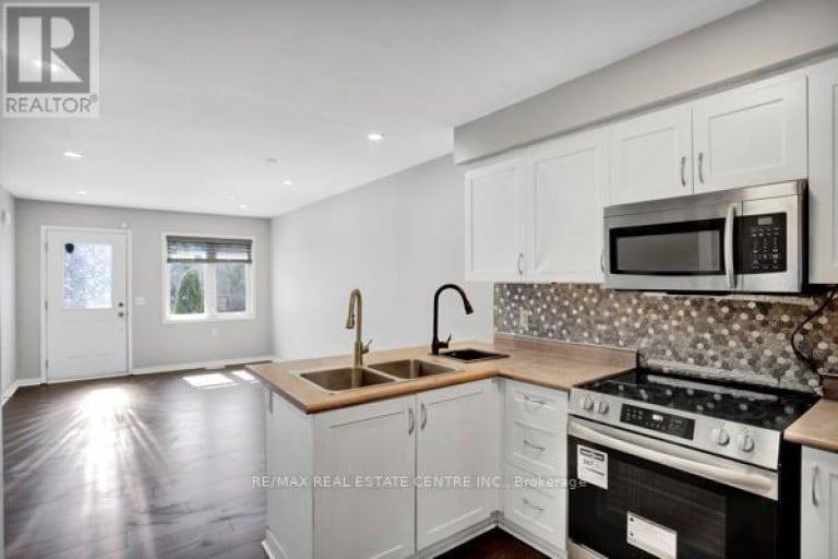58 AVENUE STREET, Oshawa (Central), Ontario, L1H0B7