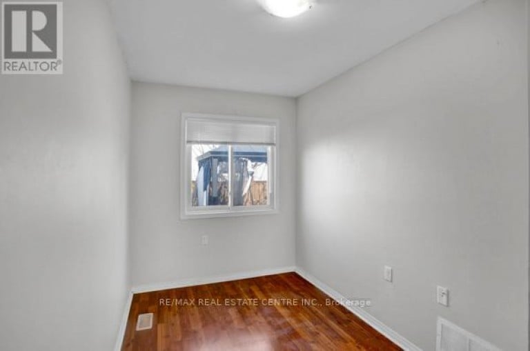 58 AVENUE STREET, Oshawa (Central), Ontario, L1H0B7