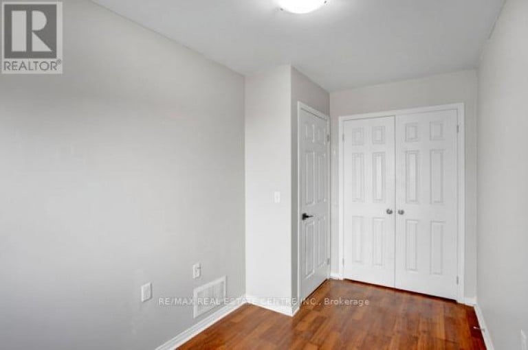 58 AVENUE STREET, Oshawa (Central), Ontario, L1H0B7