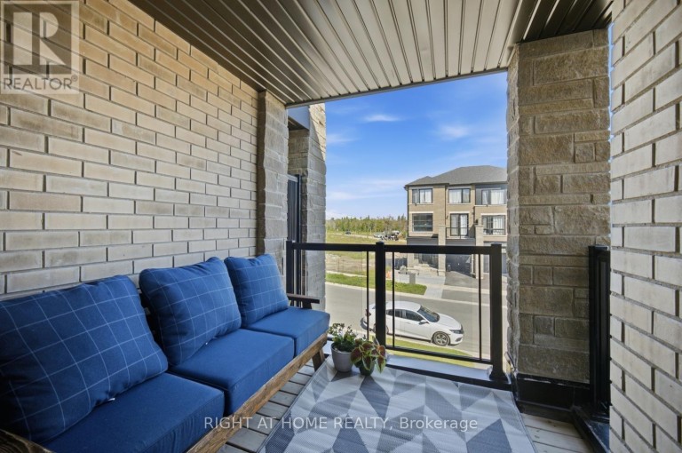 6 BLUE FOREST CRESCENT, Barrie (Painswick North), Ontario, L9J0N3