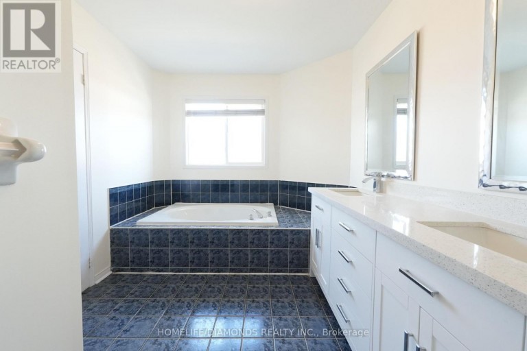 5267 BROOKWOOD COURT, Mississauga (East Credit), Ontario, L5V2N8