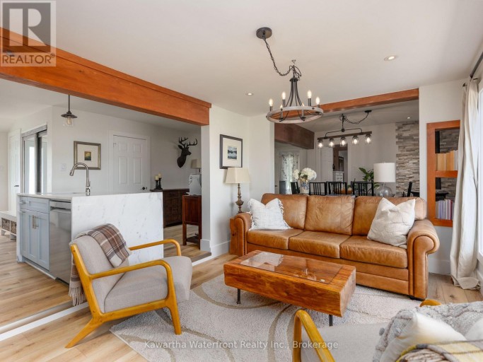 14 GILLIS STREET, Kawartha Lakes (Fenelon), Ontario, K0M1G0