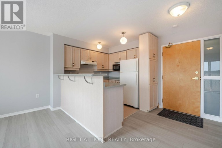 306 - 1387 BAYVIEW AVENUE, Toronto (Leaside), Ontario, M4G3A5