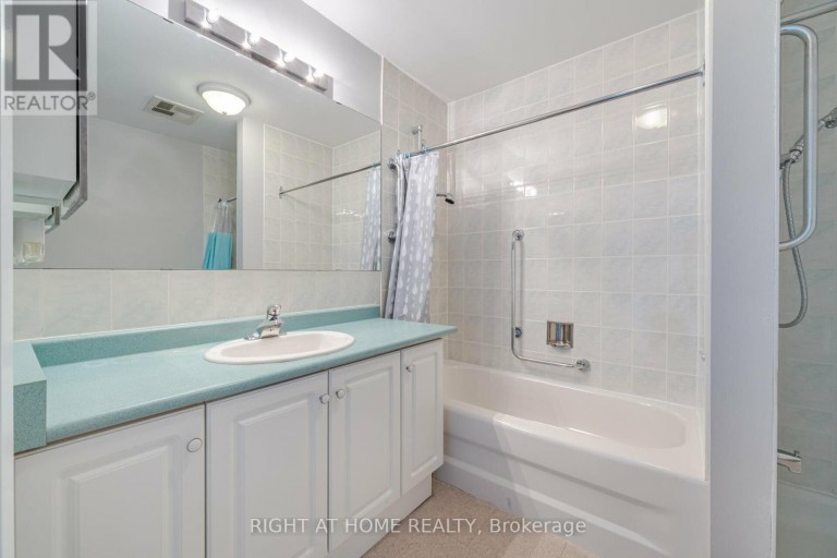 306 - 1387 BAYVIEW AVENUE, Toronto (Leaside), Ontario, M4G3A5