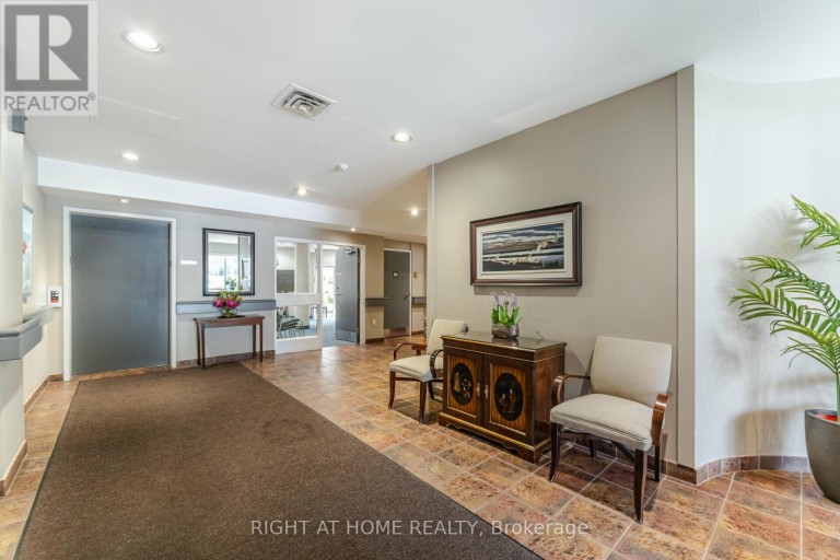 306 - 1387 BAYVIEW AVENUE, Toronto (Leaside), Ontario, M4G3A5
