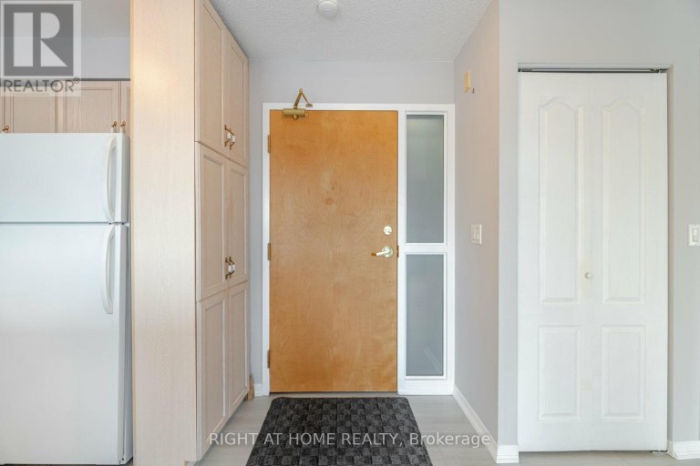 306 - 1387 BAYVIEW AVENUE, Toronto (Leaside), Ontario, M4G3A5
