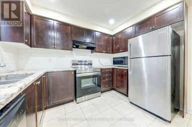 19 KAWNEER TERRACE Toronto (Dorset Park) Ontario photo 13