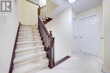 19 KAWNEER TERRACE Toronto (Dorset Park) Ontario photo 15
