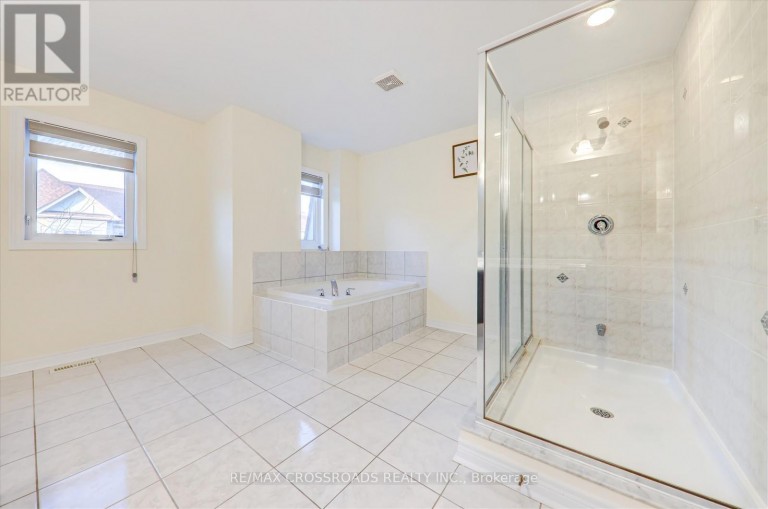 19 KAWNEER TERRACE, Toronto (Dorset Park), Ontario, M1P0C3