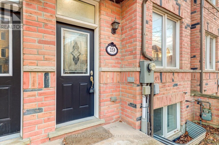 19 KAWNEER TERRACE, Toronto (Dorset Park), Ontario, M1P0C3