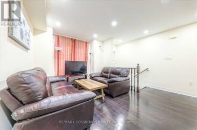 19 KAWNEER TERRACE Toronto (Dorset Park) Ontario photo 8