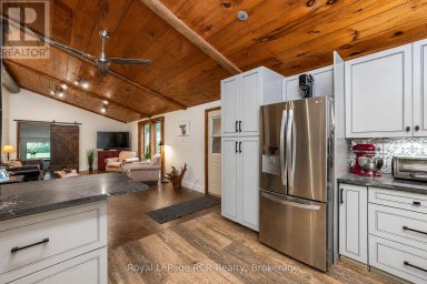 585216 SIDEROAD 10A Grey Highlands Ontario photo 10
