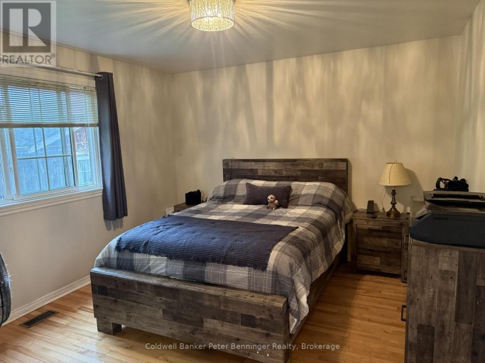 672 21ST AVENUE, Hanover, Ontario, N4N3L2