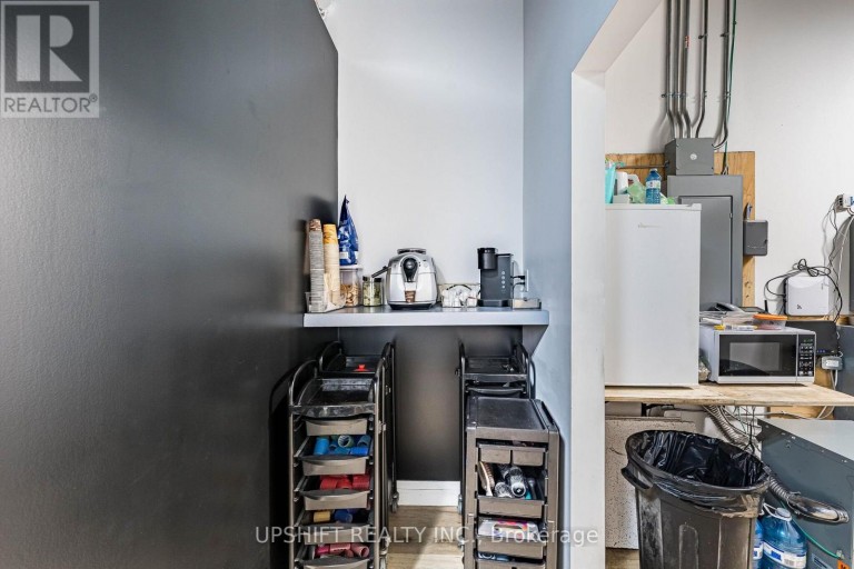 3B - 301 QUEEN STREET S, Caledon (Bolton East), Ontario, L7E2B2