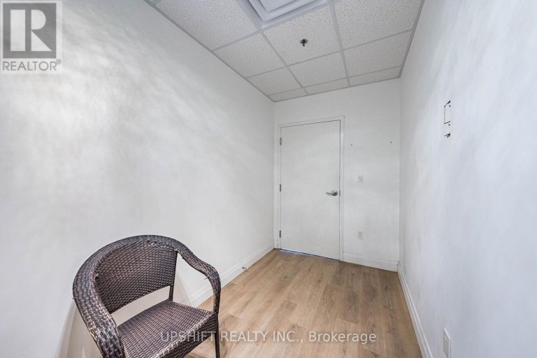 3B - 301 QUEEN STREET S, Caledon (Bolton East), Ontario, L7E2B2
