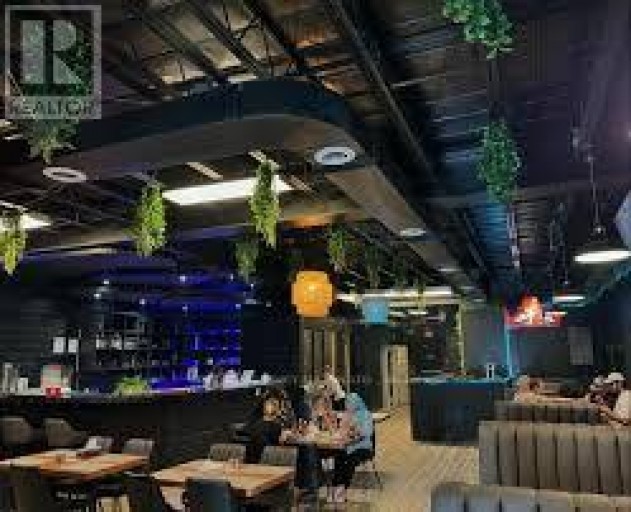 901 JANE STREET, Toronto (Rockcliffe-Smythe), Ontario, M6N4C6