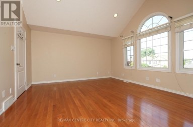 742 MARIGOLD STREET London North (North C) Ontario photo 16