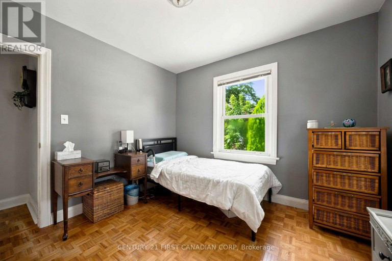 1027 LONDON ROAD, Sarnia, Ontario, N7S1N9